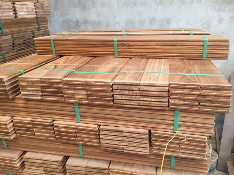 ขายพื้นไม้สัก 4" x 100 cm. ขนาดยอดนิยม ปาเก้ไม้สักแท้เกรด A ราคาโรงงานครับ