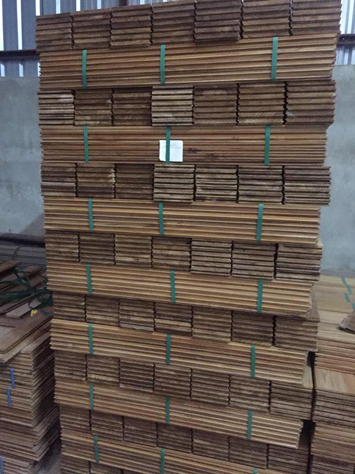 ปาเก้ไม้สัก ไม้สักพื้น ขนาด 8 นิ้ว x 200 เซนติเมตร